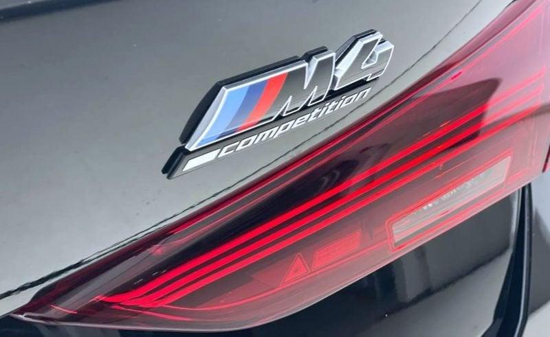 BMW M4 Coupé M4 Competition xDrive auto