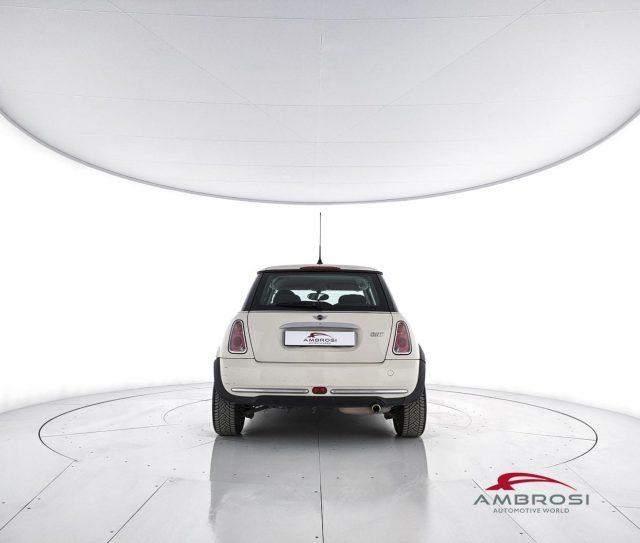 MINI One 1.6 16V One Seven