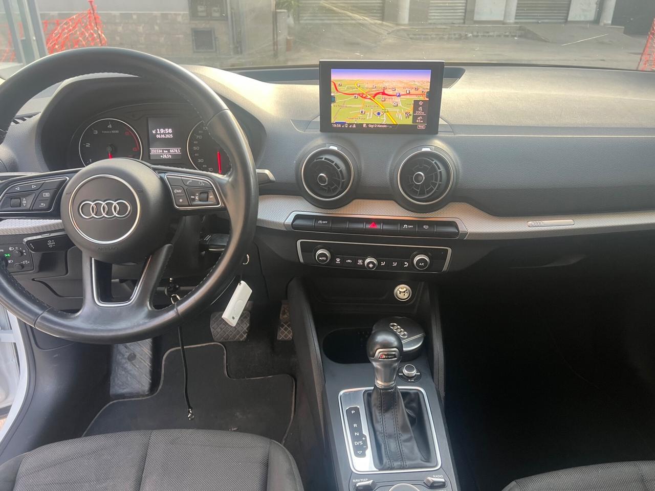 Audi Q2 30 TDI S tronic Business Design