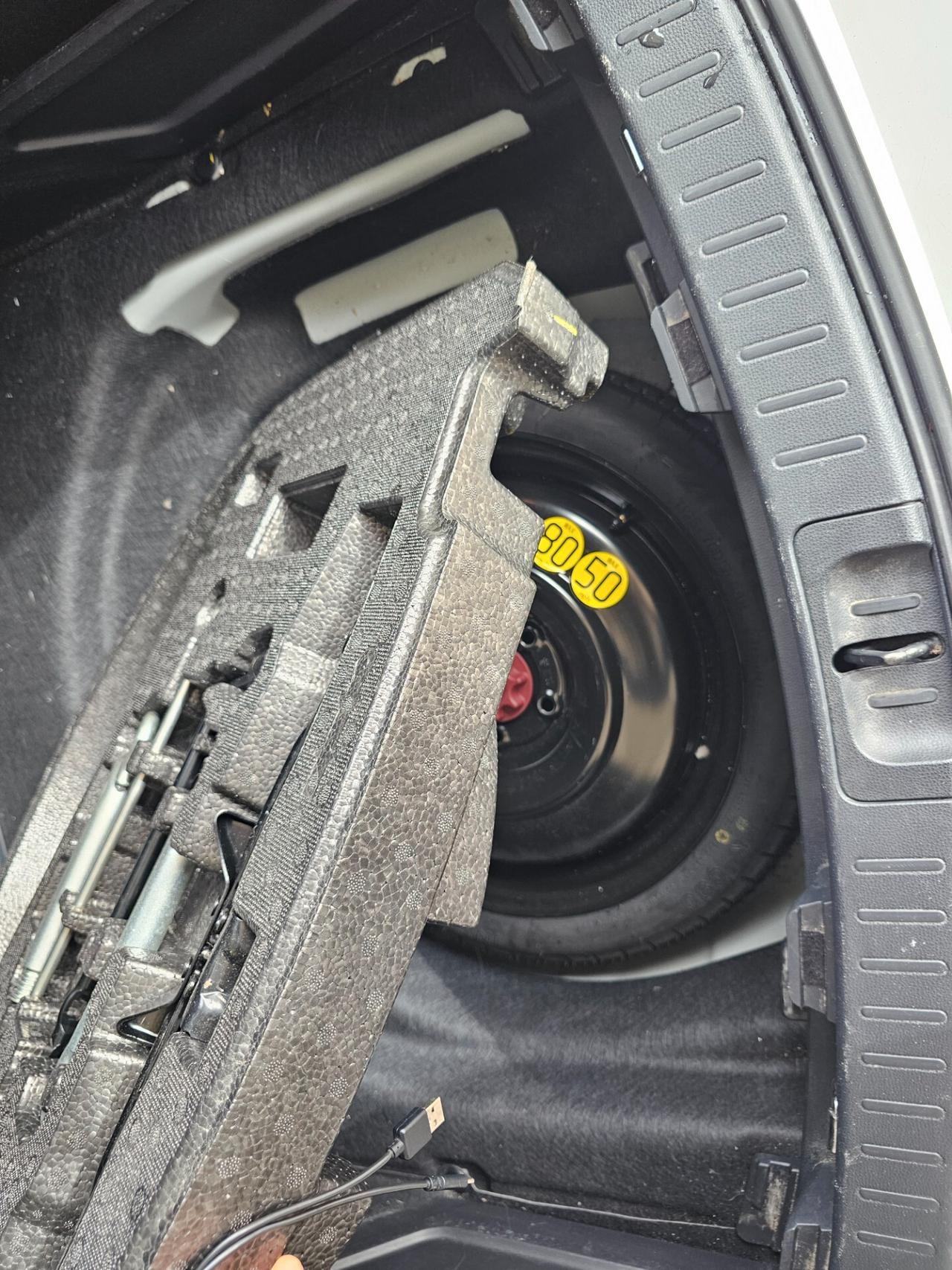 Toyota Corolla Touring Sports 1.8 Hybrid Business Tech