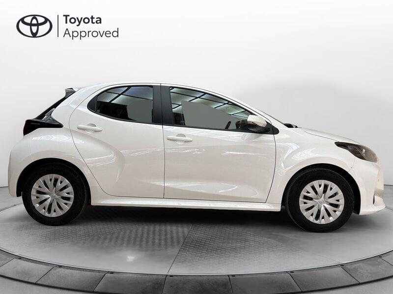 Toyota Yaris 1.5 hybrid Active