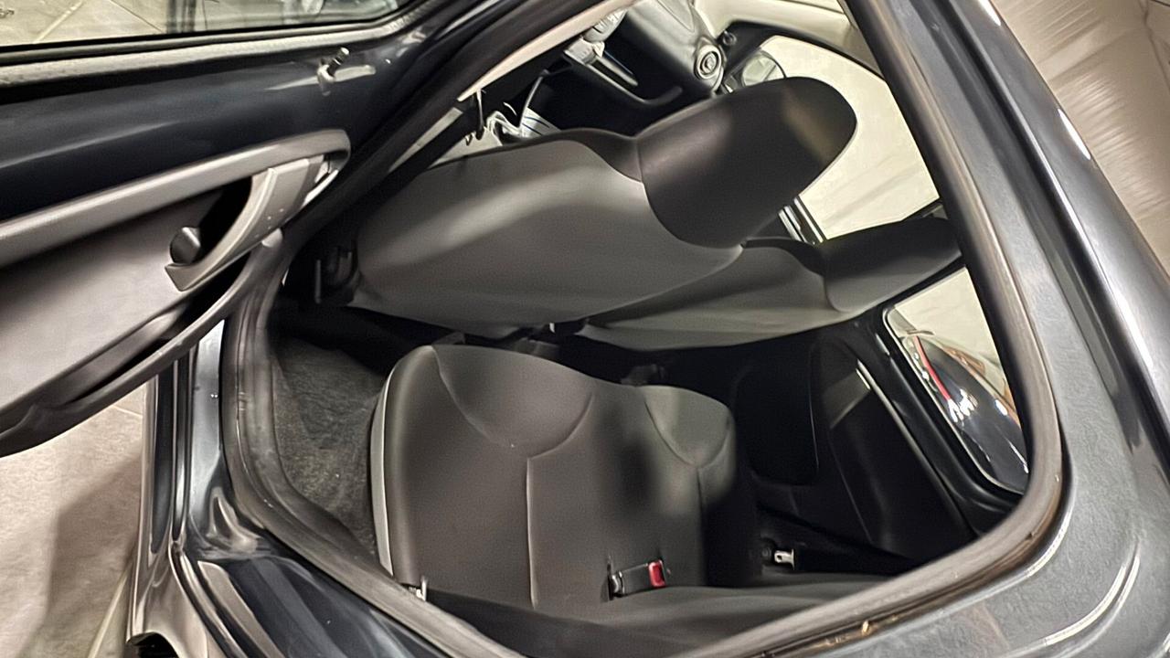 Toyota Aygo 1.0 VVT-i 69 CV 5 porte x-cool