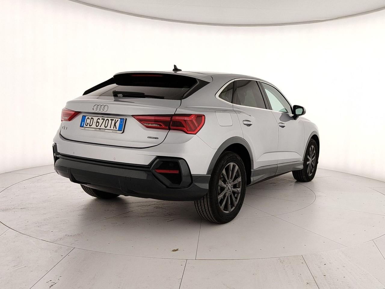 Audi Q3 35 TDI quattro S tronic Business Advanced