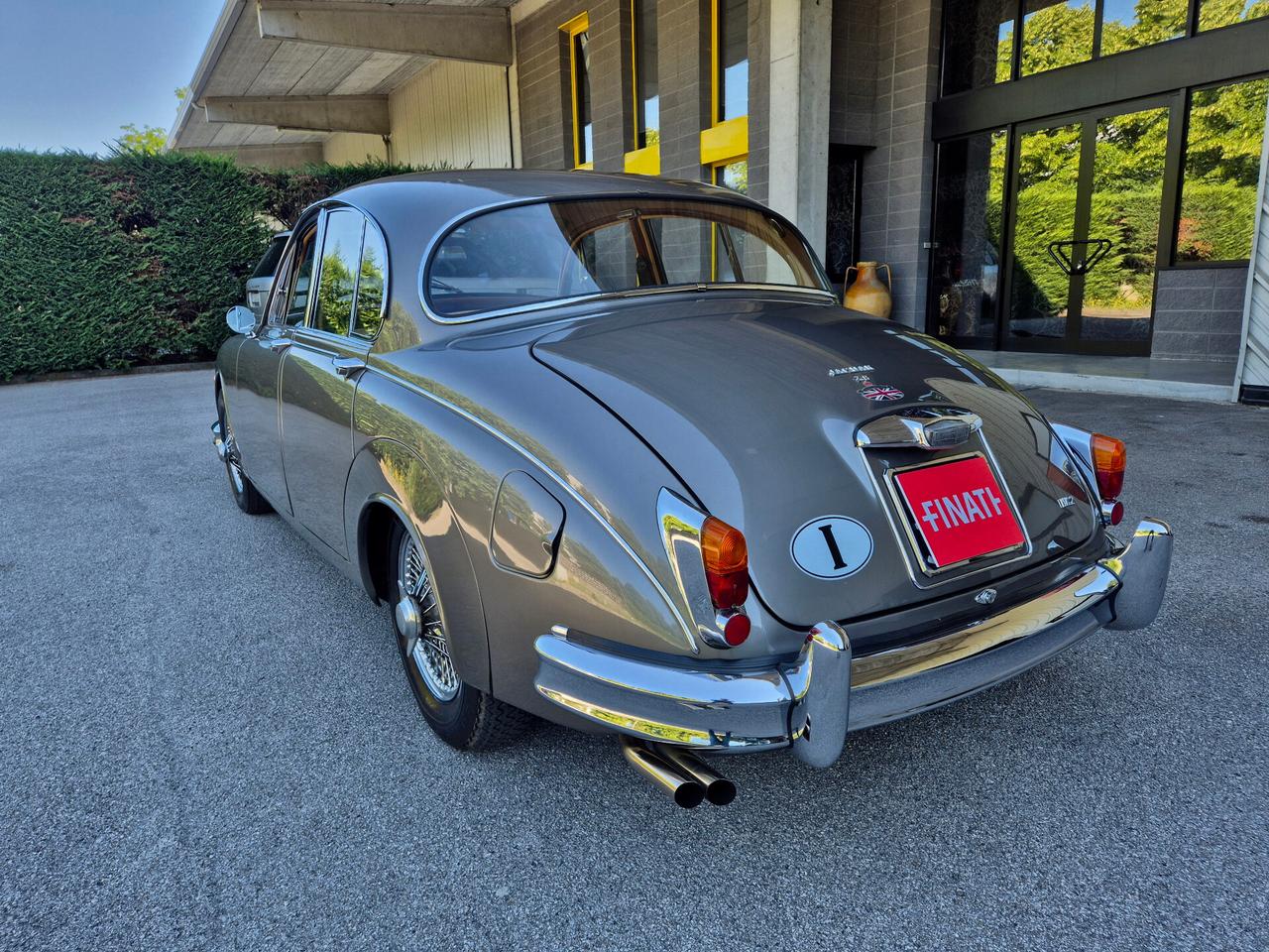 Jaguar MK II 3.8