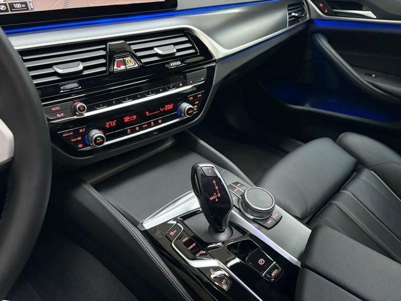 BMW Serie 5 518d 48V Touring Msport