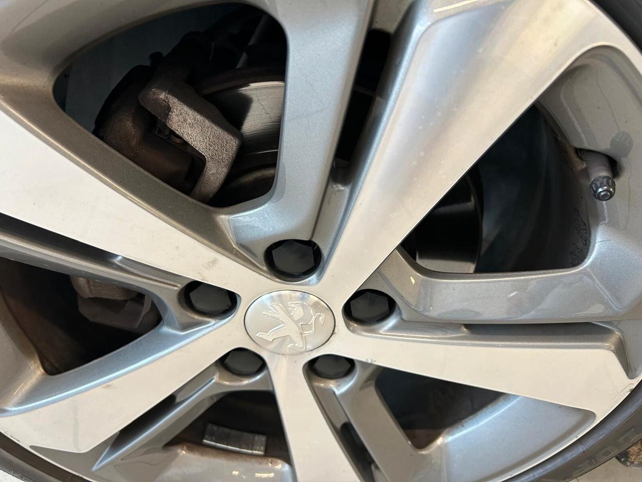 Peugeot 308 SW ALLURE BlueHDi 130 EAT6 SPOTICAR