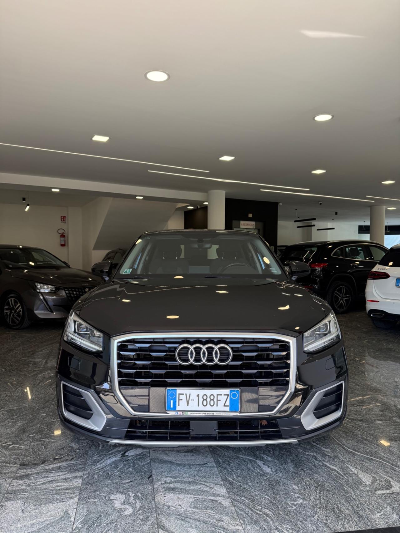 Audi Q2 30 TDI S tronic Business Design