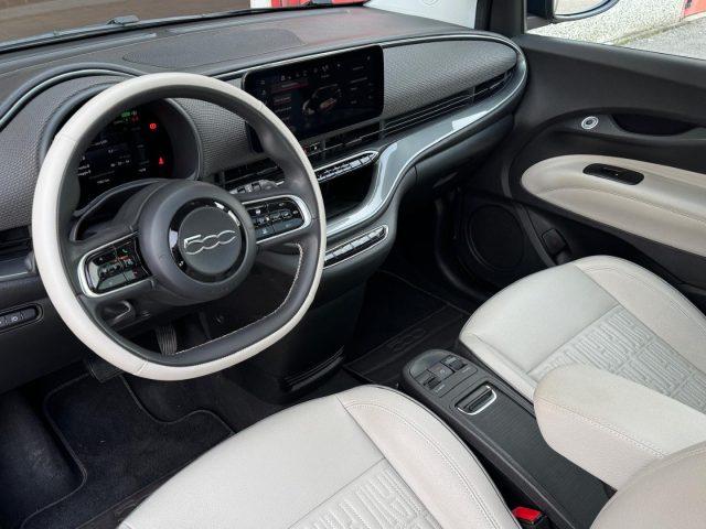 FIAT 500e 42kWh La Prima Unicoprop. 320km di Autonomia