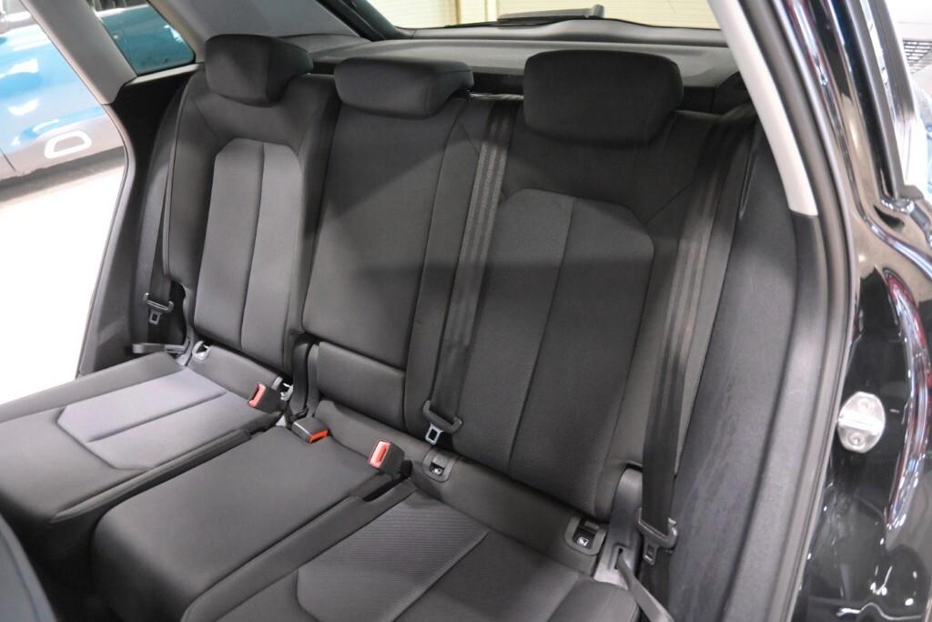 AUDI Q3 35 TDI 150CV S-TRONIC BUSINESS ( FARI LED - VIRTUAL COCKPIT - NAVI - MIRROR - PDC )