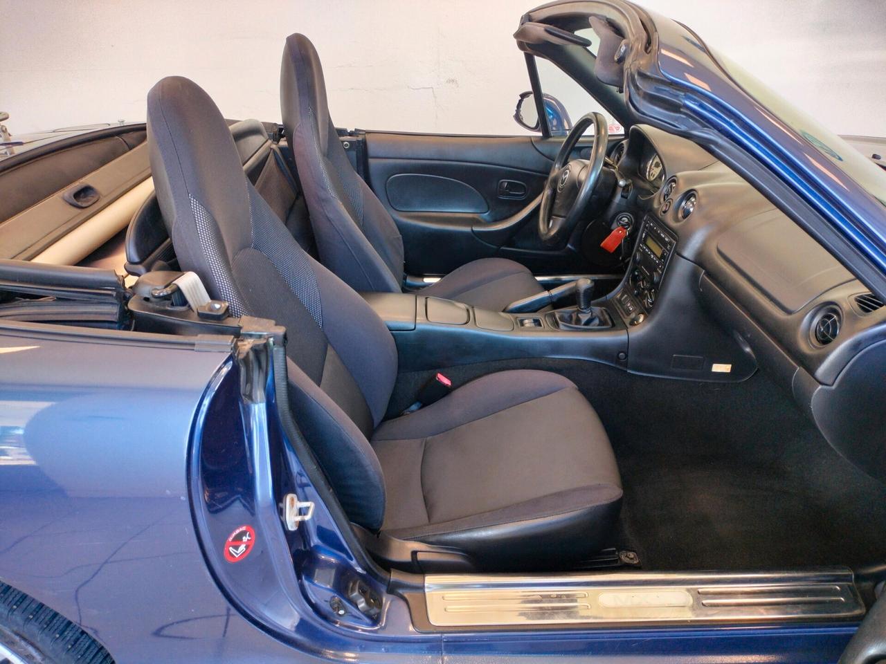 Mazda MX-5 1.6i 16V cat Trilogy