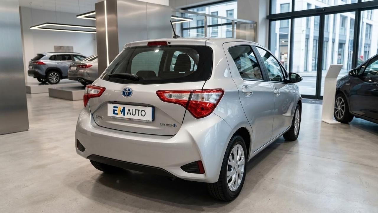 Toyota Yaris 1.5 Hybrid 5 porte Business