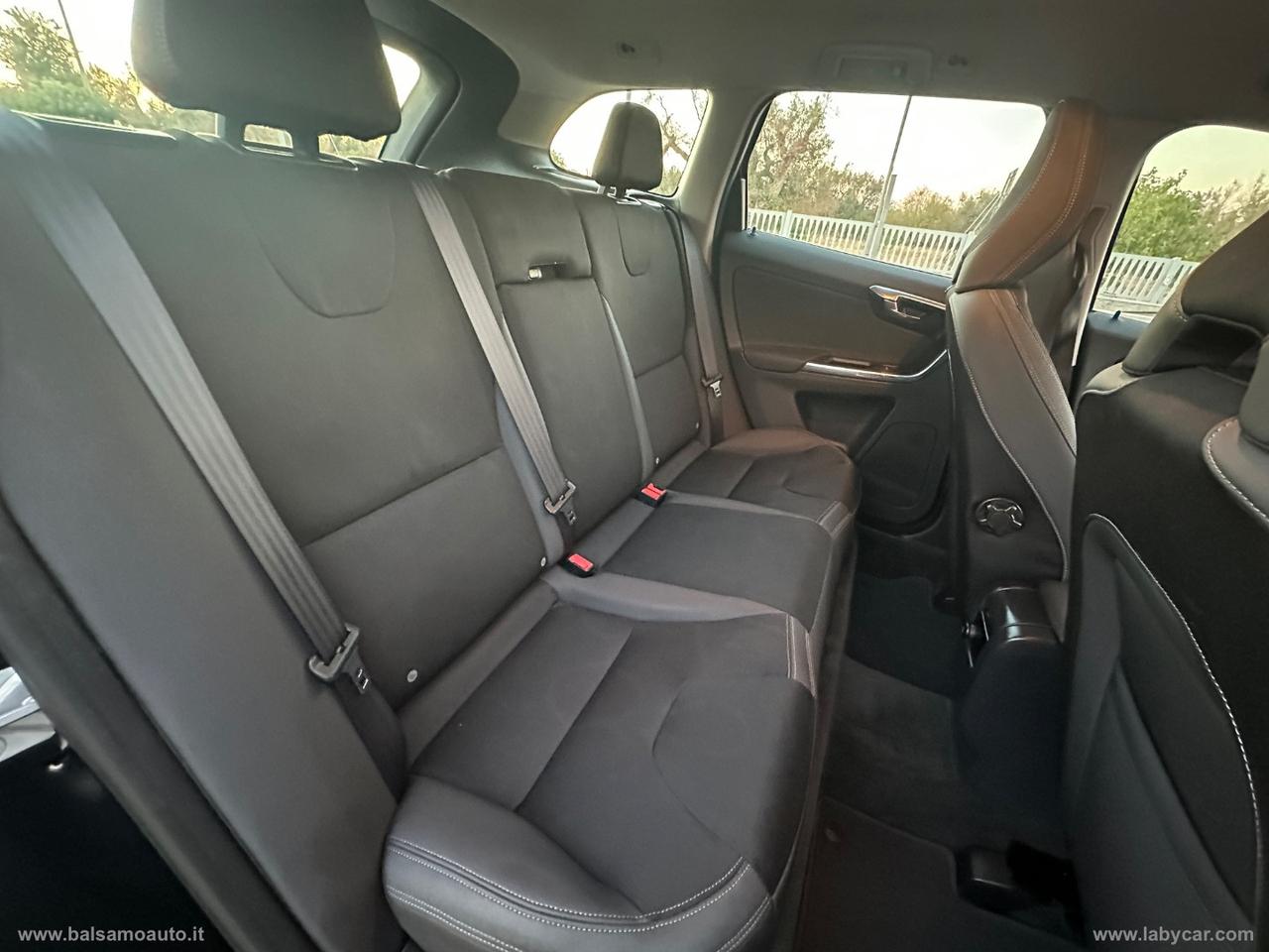 VOLVO XC60 AWD 2.4D Momentum