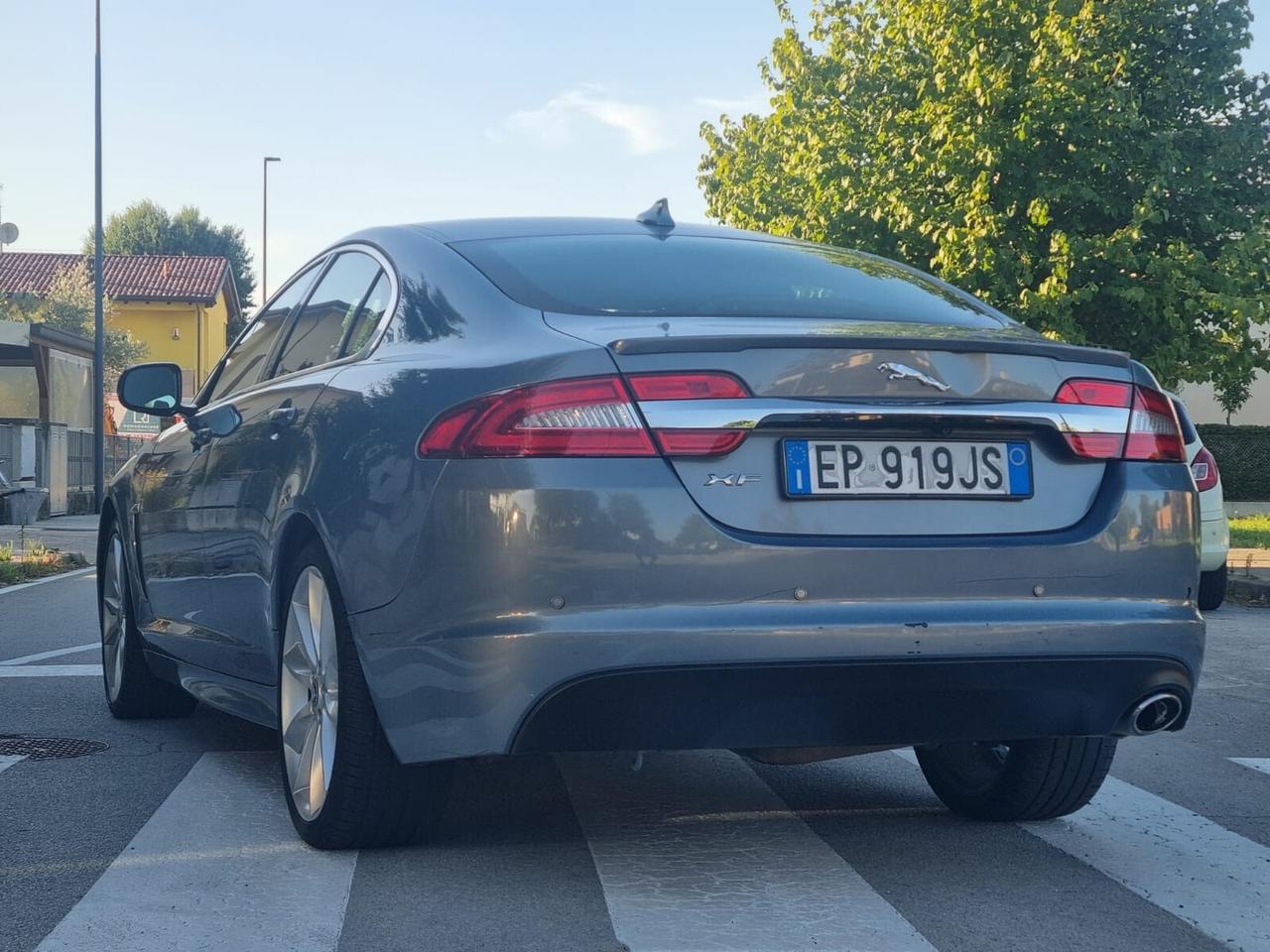 Jaguar XF 2.2 D 200 CV Luxury MOTORE NUOVO