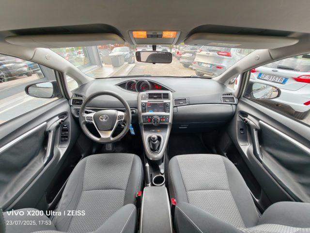 TOYOTA Verso 2.0 D Active 7 posti