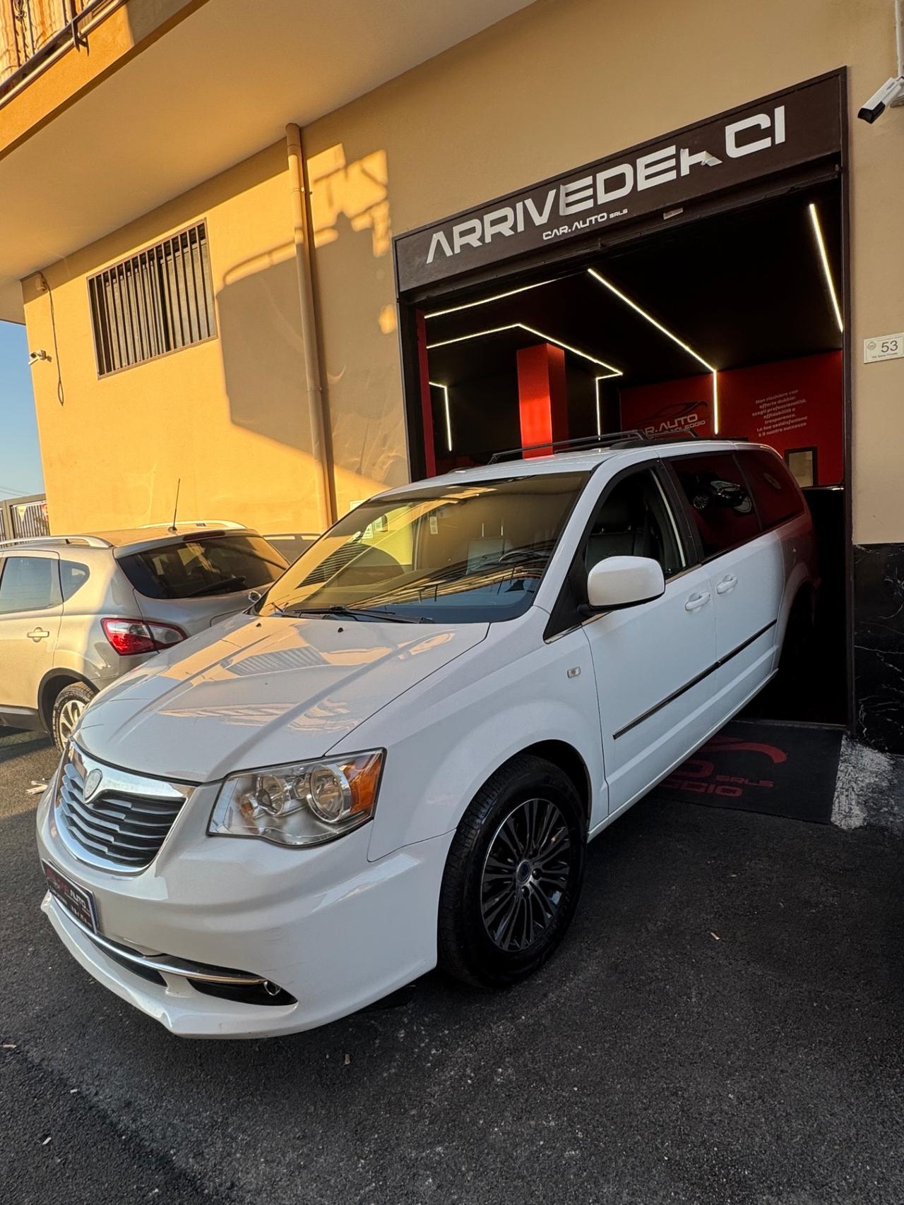 Lancia Voyager 2.8 Turbodiesel Platinum 177 CV