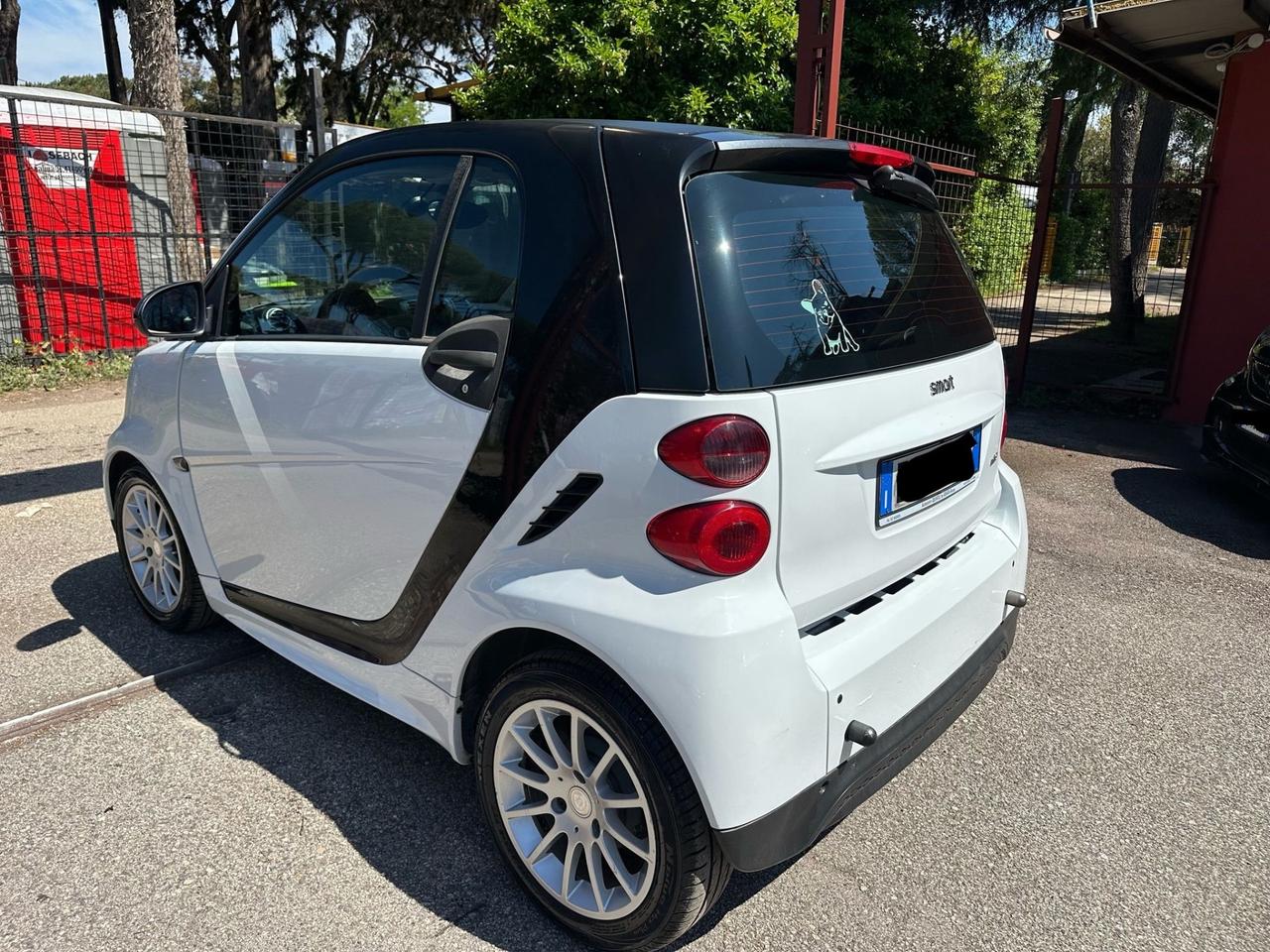 Smart ForTwo 1000 45 kW MHD coupé pure
