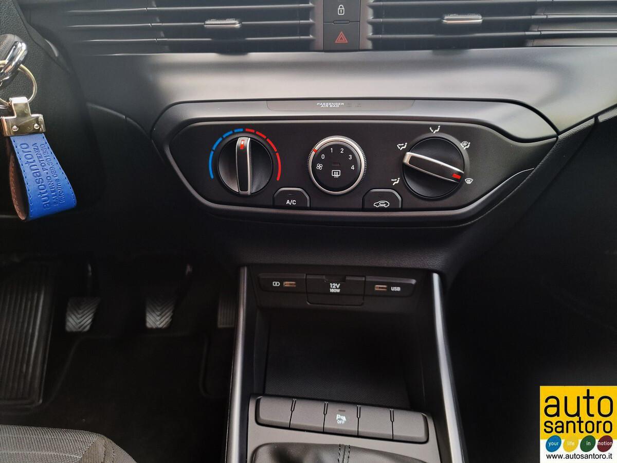 HYUNDAI i20 1.2 84CV CONNECTLINE