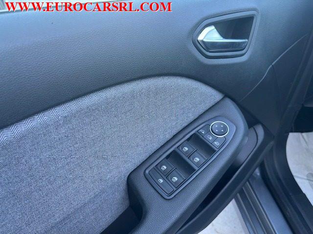 RENAULT Clio TCe 90 CV 5 porte Techno