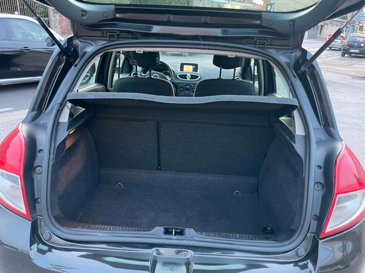Renault Clio 1.2 16V 5 porte Luxe