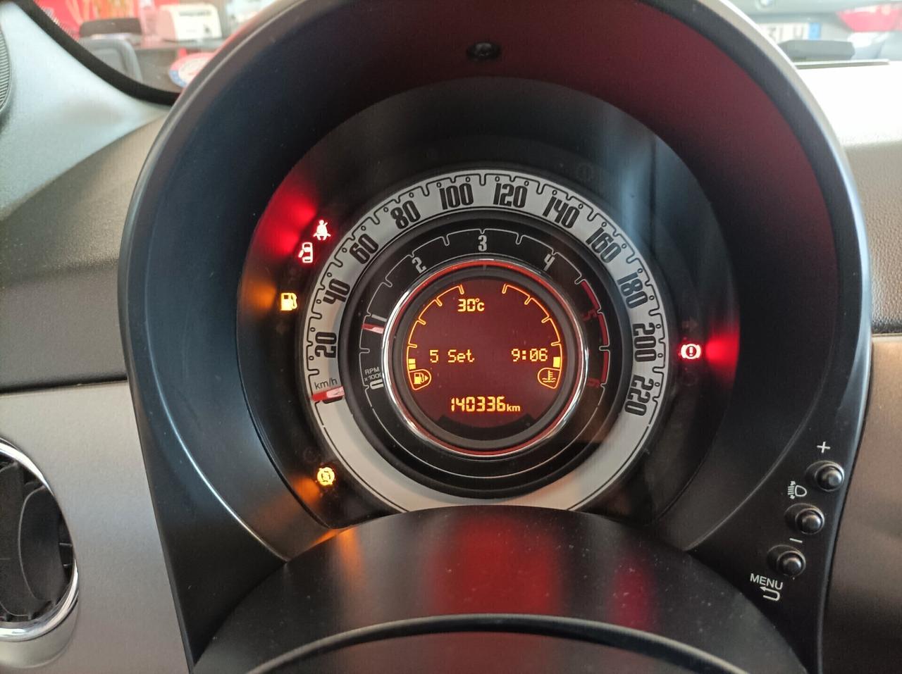 Fiat 500 - 1.3 MJT 95CV VERDE OPACO