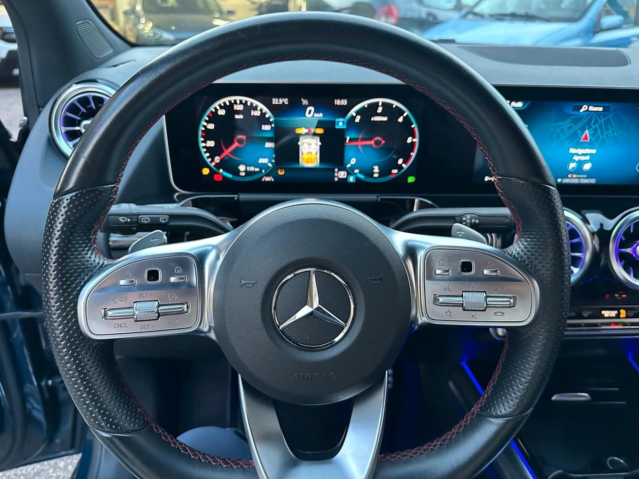 ELEGANZA DISARMANTE! B180 AMG STRAFULL/MOZZAFIATO