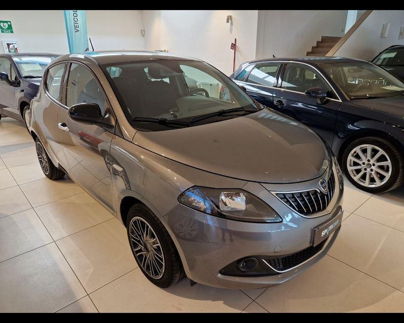 Lancia Ypsilon 1.0 FireFly 5 porte S&S Hybrid Gold