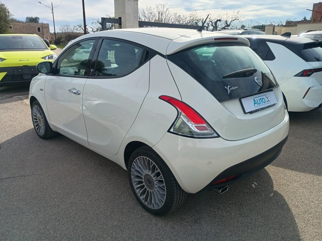 Lancia Ypsilon 1.3 MJ 95cv 5 porte Platinum
