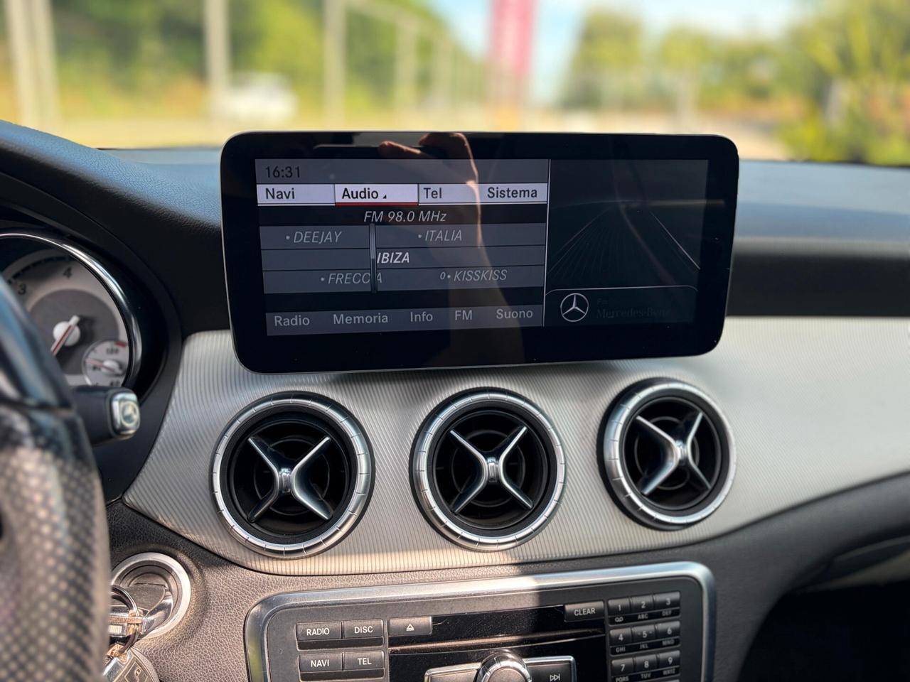 Mercedes-benz CLA 220 CDI Automatic Premium