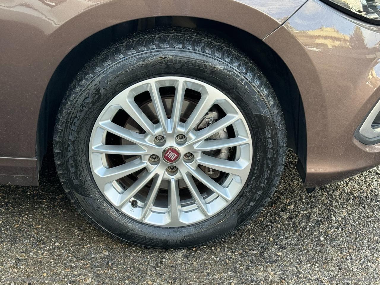 FIAT Tipo 1.6 Mjt S&S SW City Life FARI LED