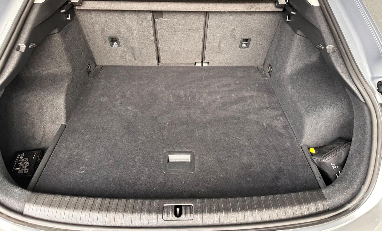 Audi Q3 Sportback 35 2.0 tdi s-tronic