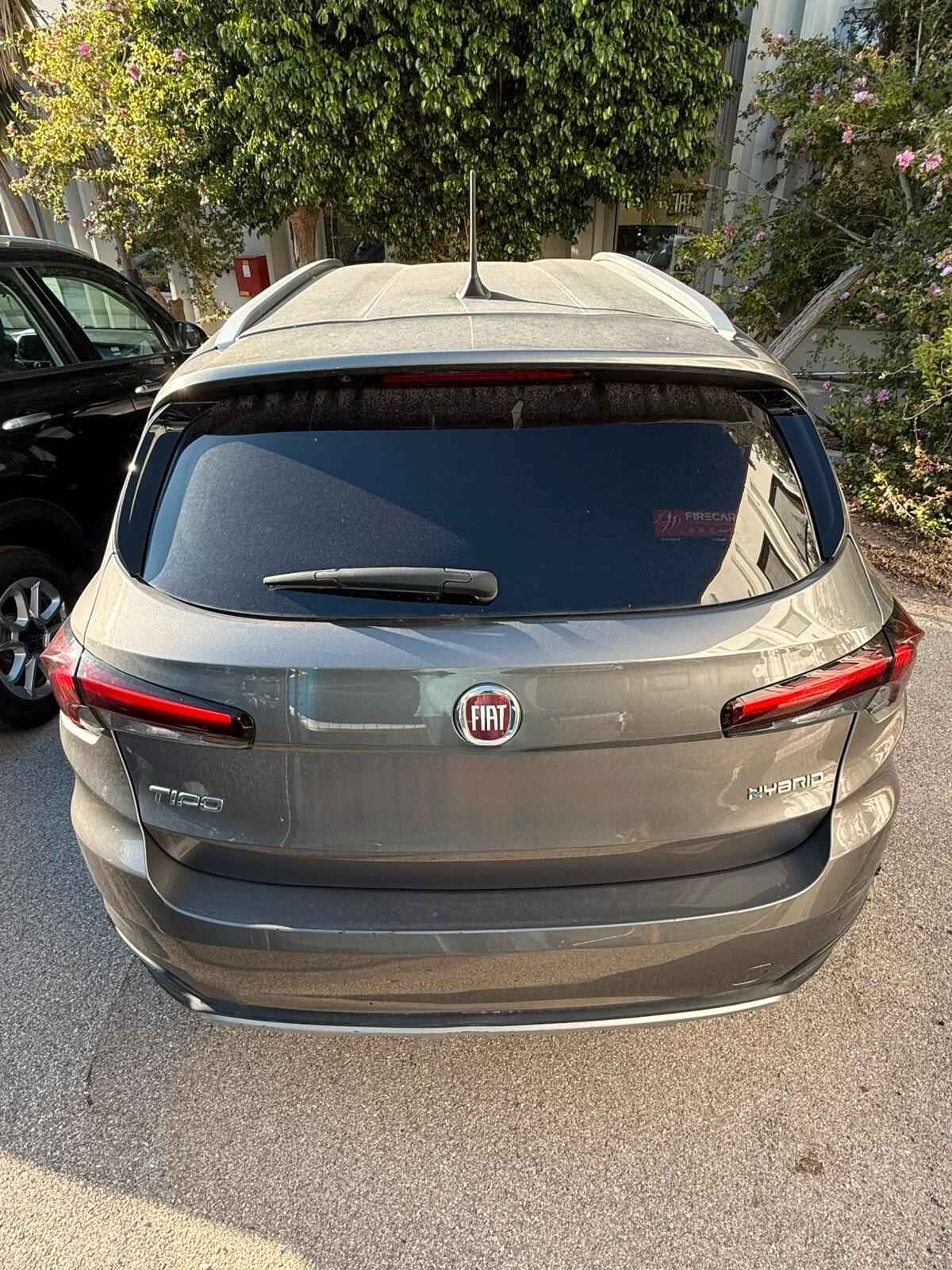 Fiat Tipo 1.5 Hybrid DCT 5 porte Cross