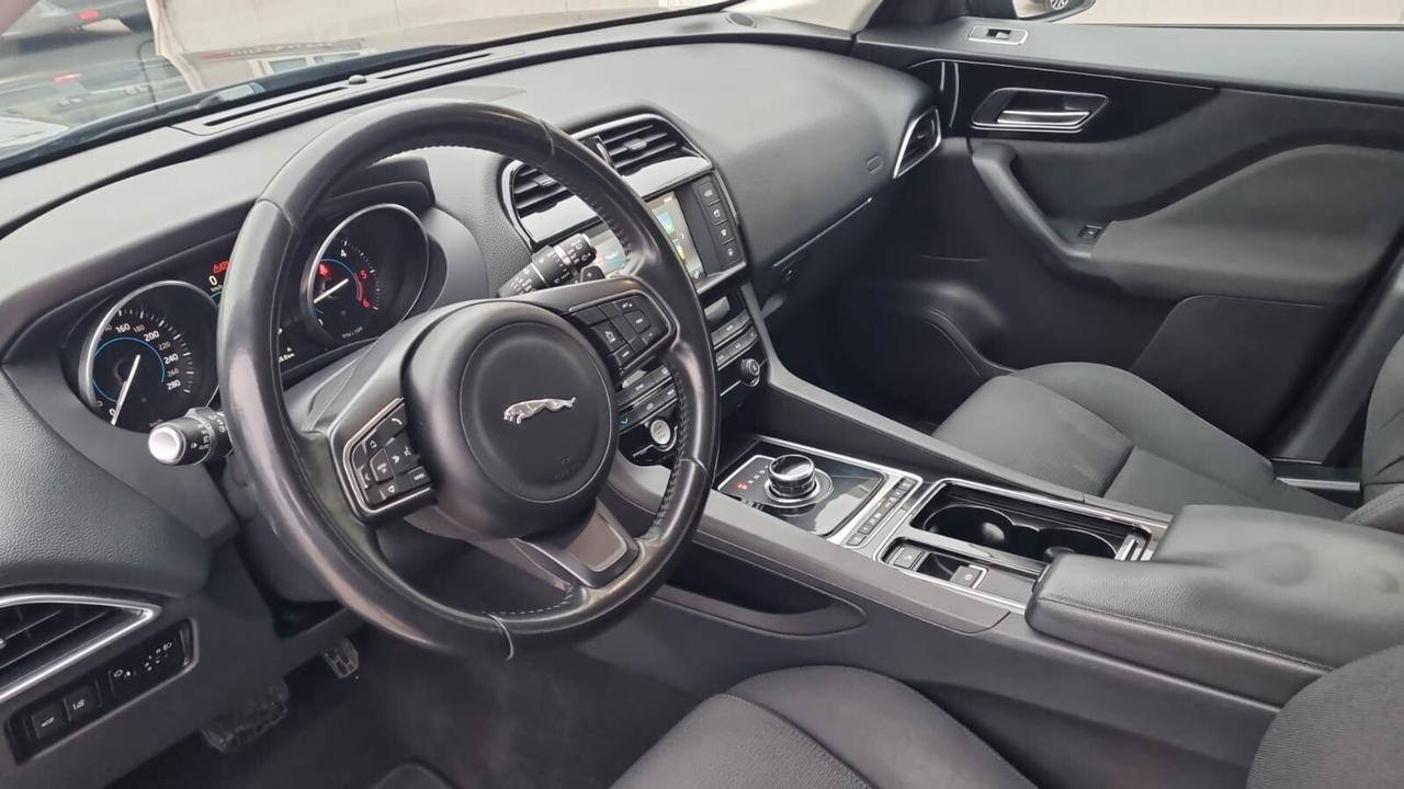 Jaguar F-Pace 2.0 D 240 CV AWD aut. Portfolio 177kw
