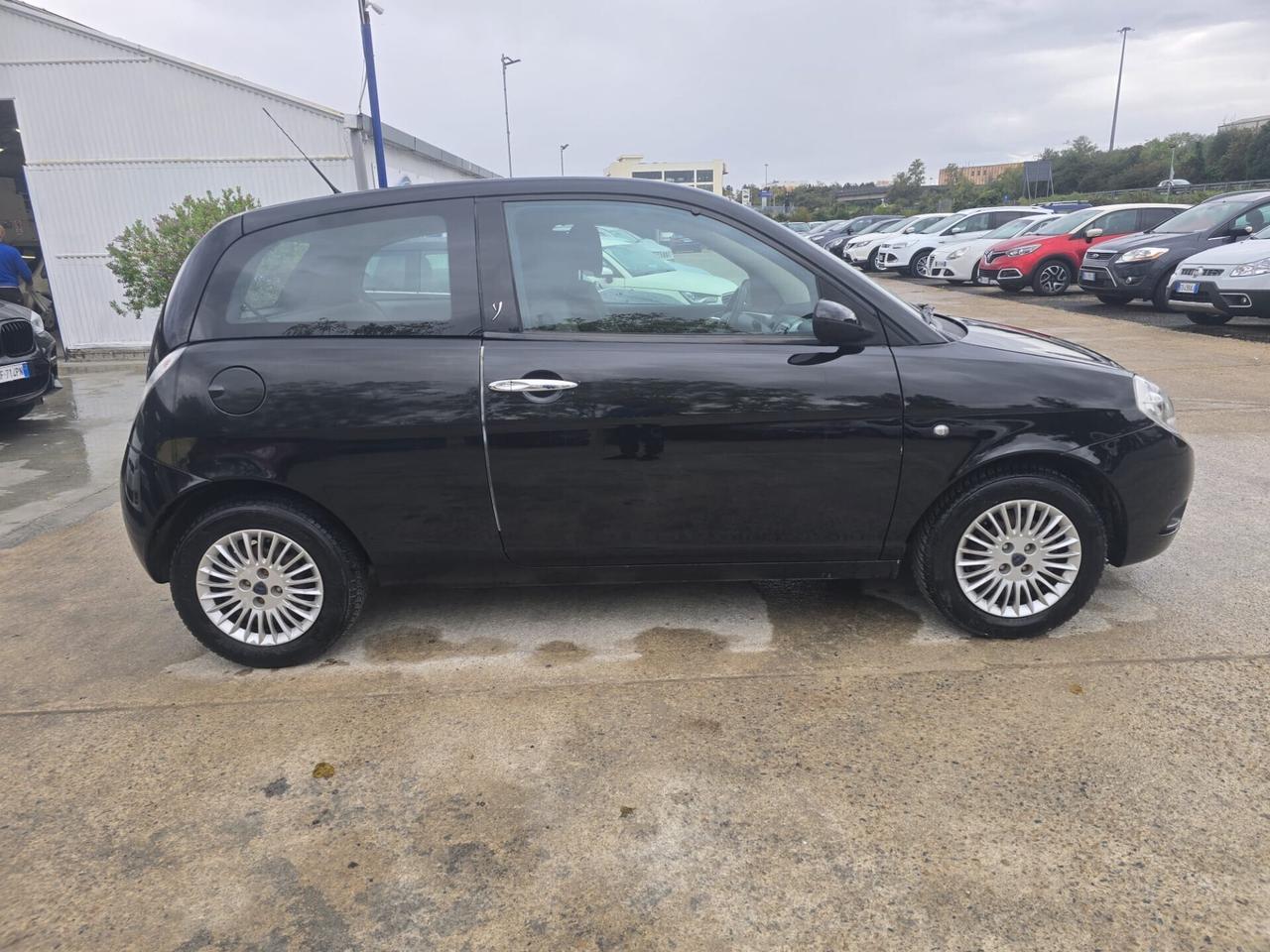 Lancia Ypsilon 1.2 Argento