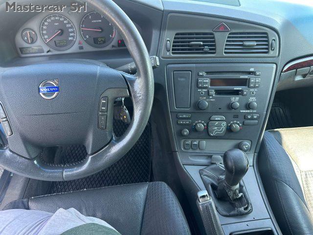 VOLVO V70 V70 II 2000 2.4 d5 Optima tg. CE107WR