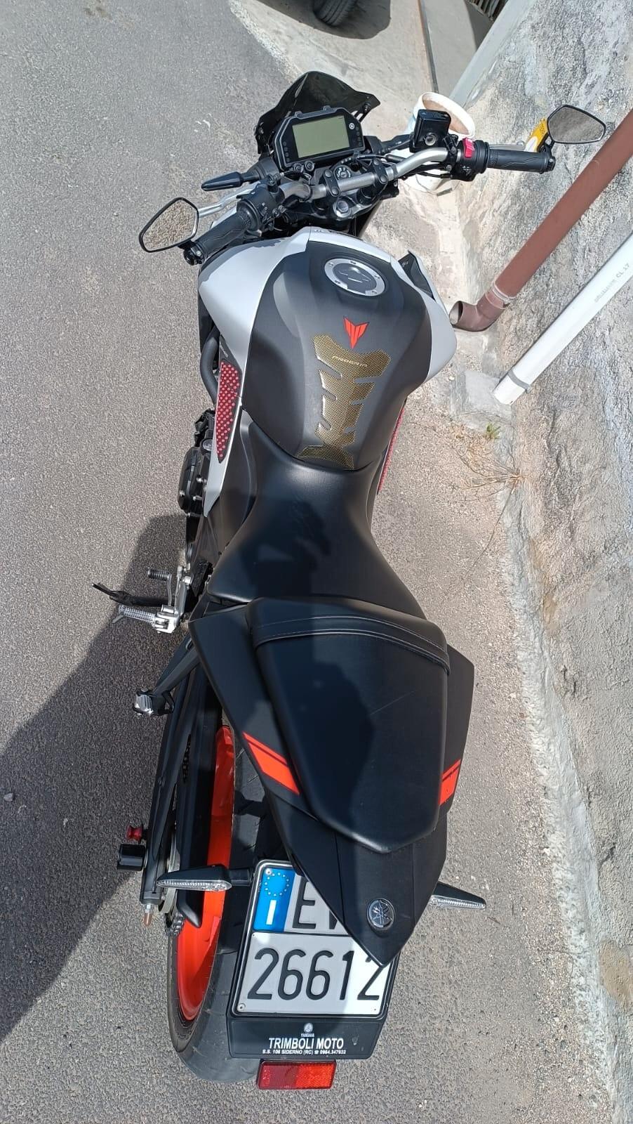 YAMAHA MT 03 SOLO 6000KM TUA A SOLI 52 EURO AL MESE