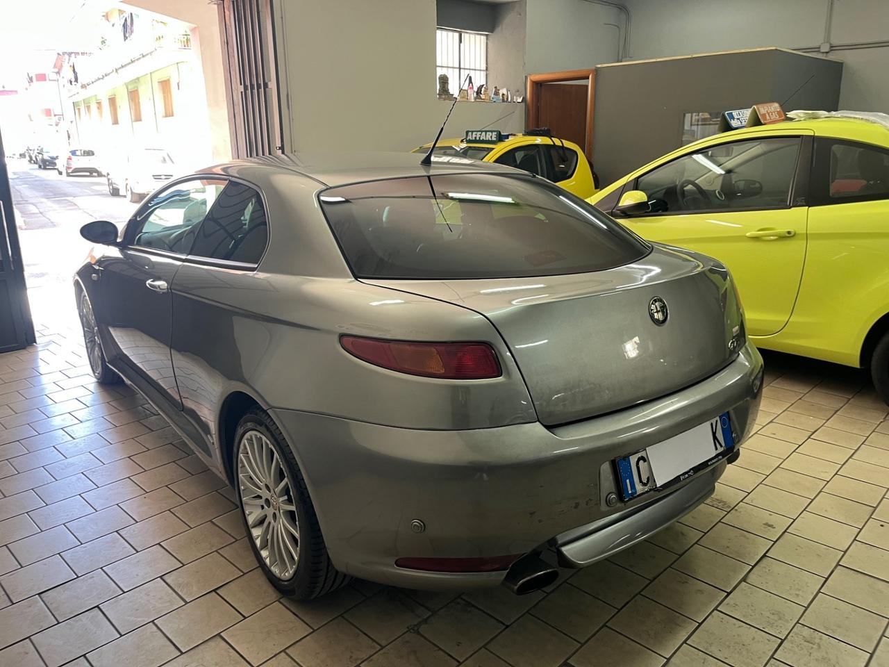 Alfa Romeo GT 1.9 MJT optional 2005