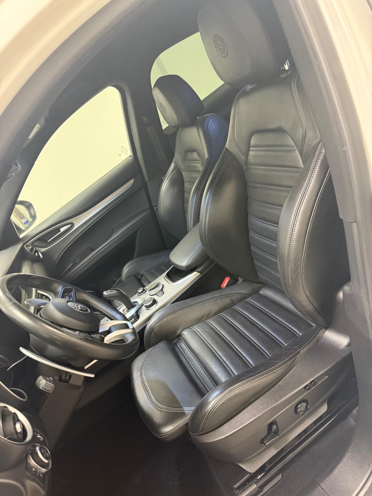 Alfa Romeo Stelvio 2.2 Turbodiesel 210 CV AT8 Q4 Veloce