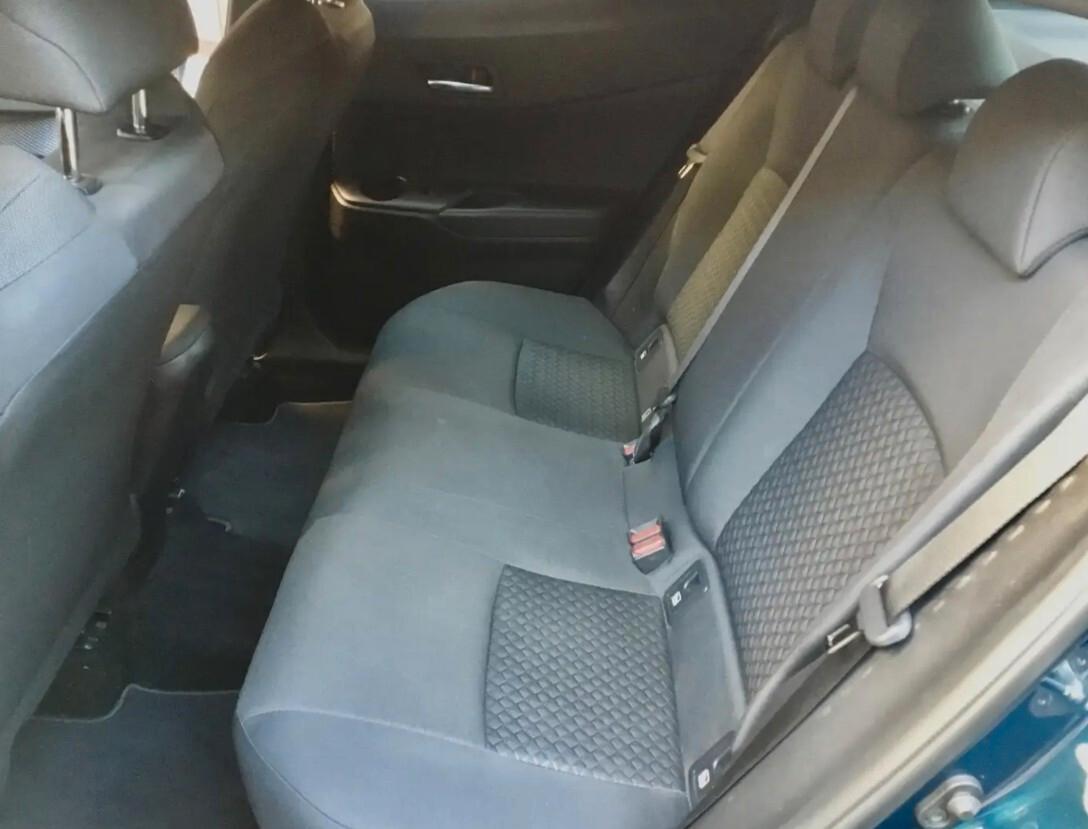 Toyota C-HR 1.8 Hybrid E-CVT Business