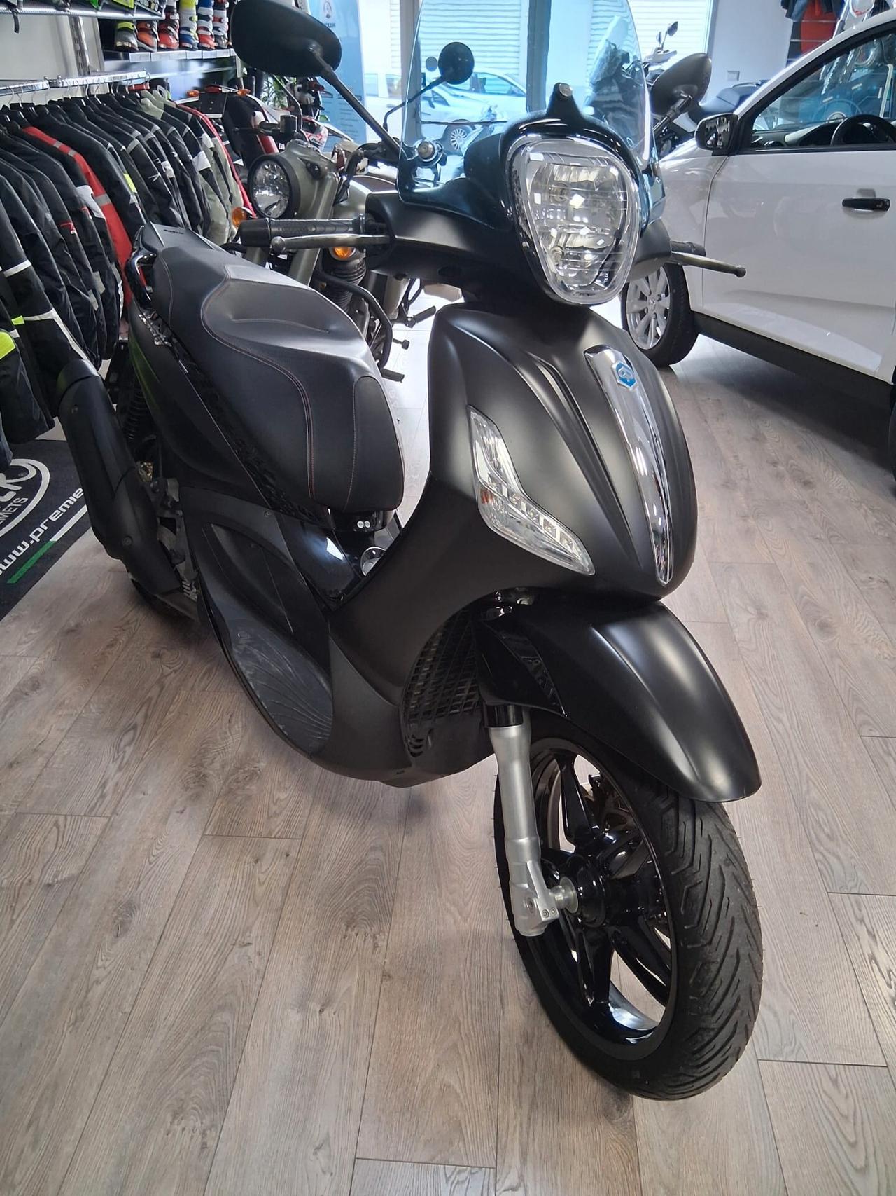 Piaggio Beverly 350