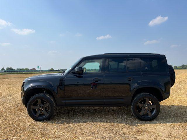 LAND ROVER Defender 110 3.0D I6 200CV AWD AUTO S TOTAL BLACK