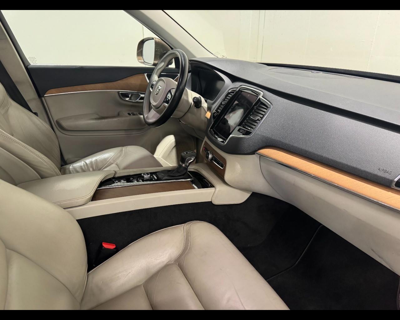 VOLVO XC90 D5 AWD GEARTRONIC INSCRIPTION