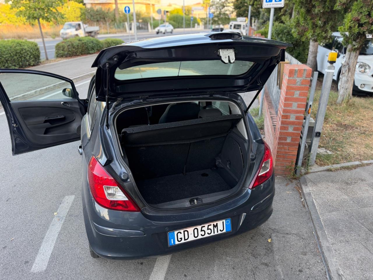 Opel Corsa 1.2 80CV 5 porte GPL-TECH Edition