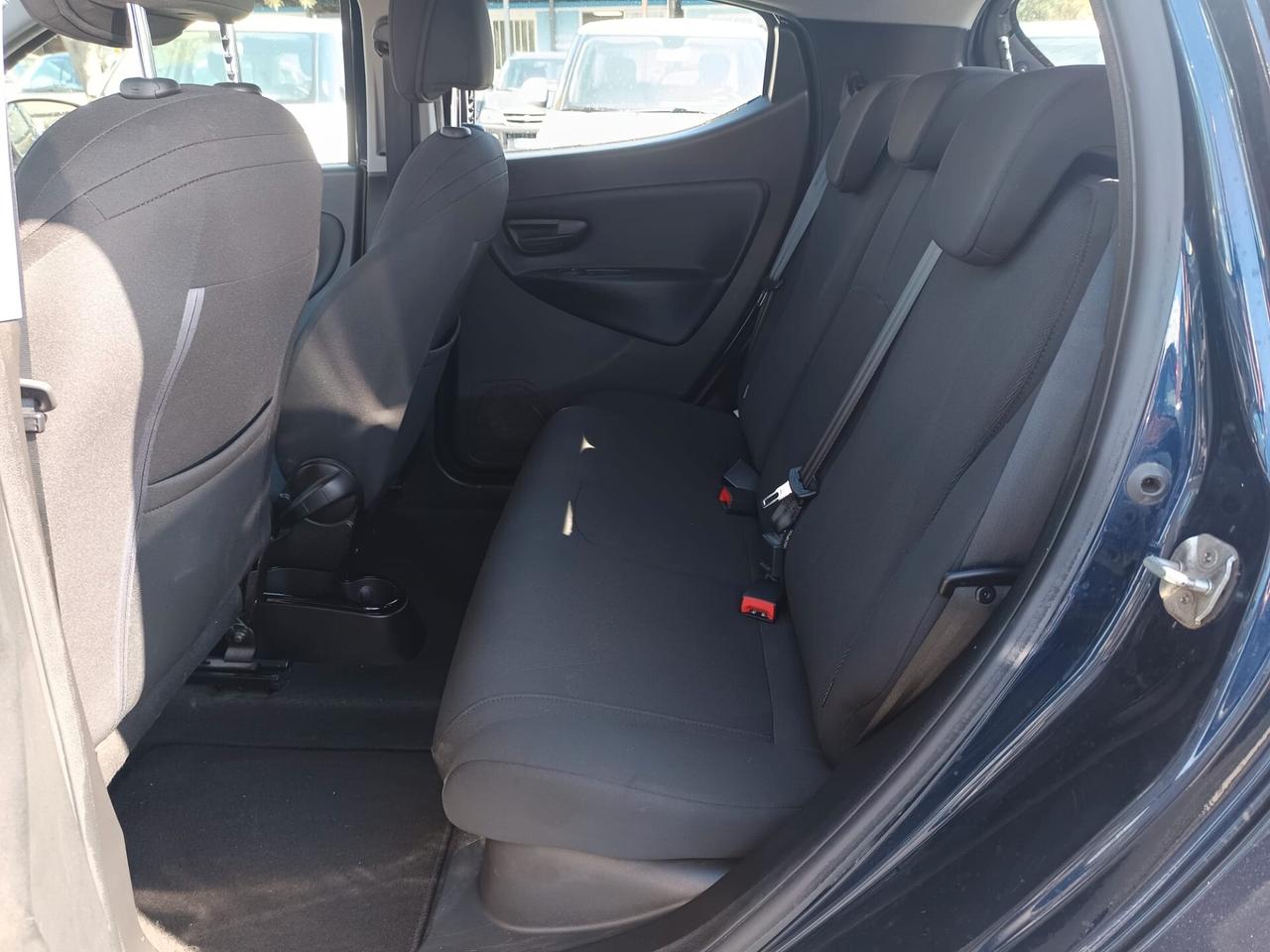 Lancia Ypsilon 2020 - 1.2 BENZINA OK NEOP. LB AUTOMOBILI