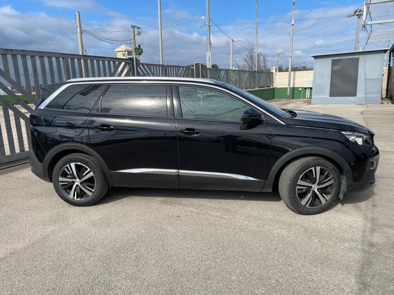 Peugeot 5008 1.5 BlueHDi 130 EAT8 Allure-LED-NAVIGATORE-RETROCAMERA