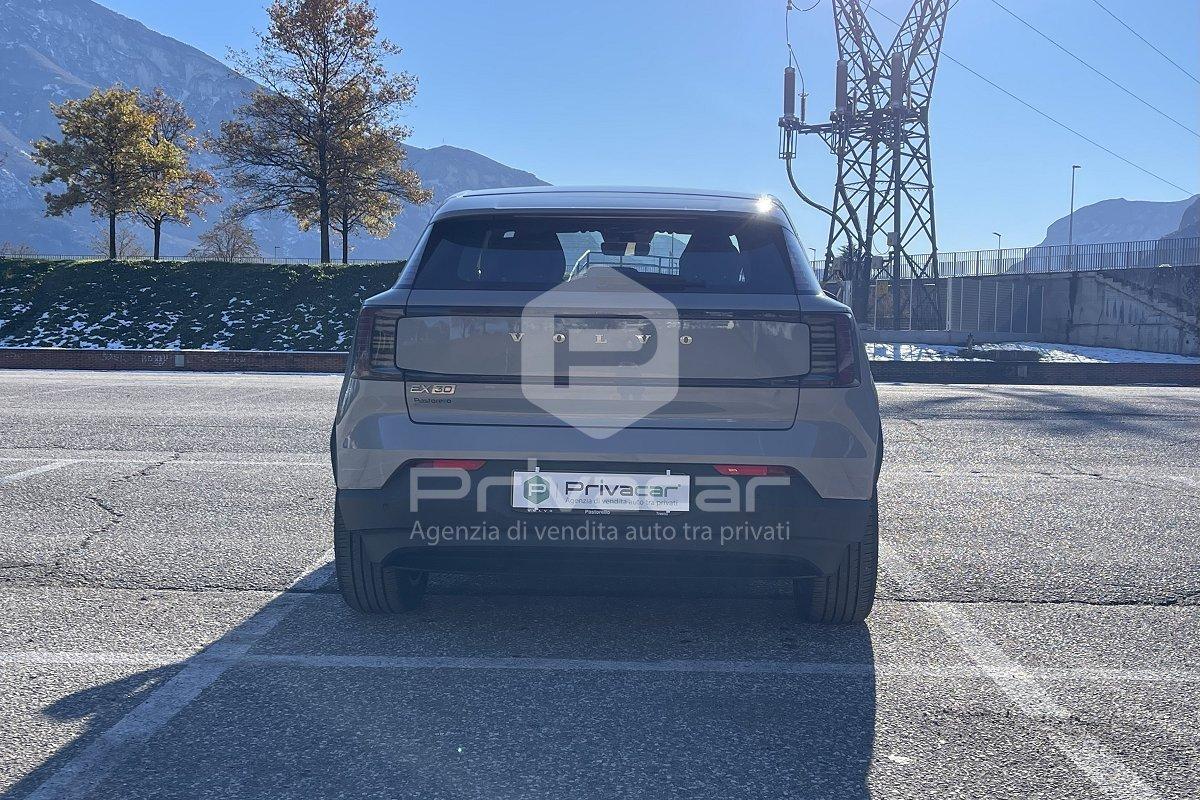 VOLVO EX30 Single Motor Extended Range RWD Core