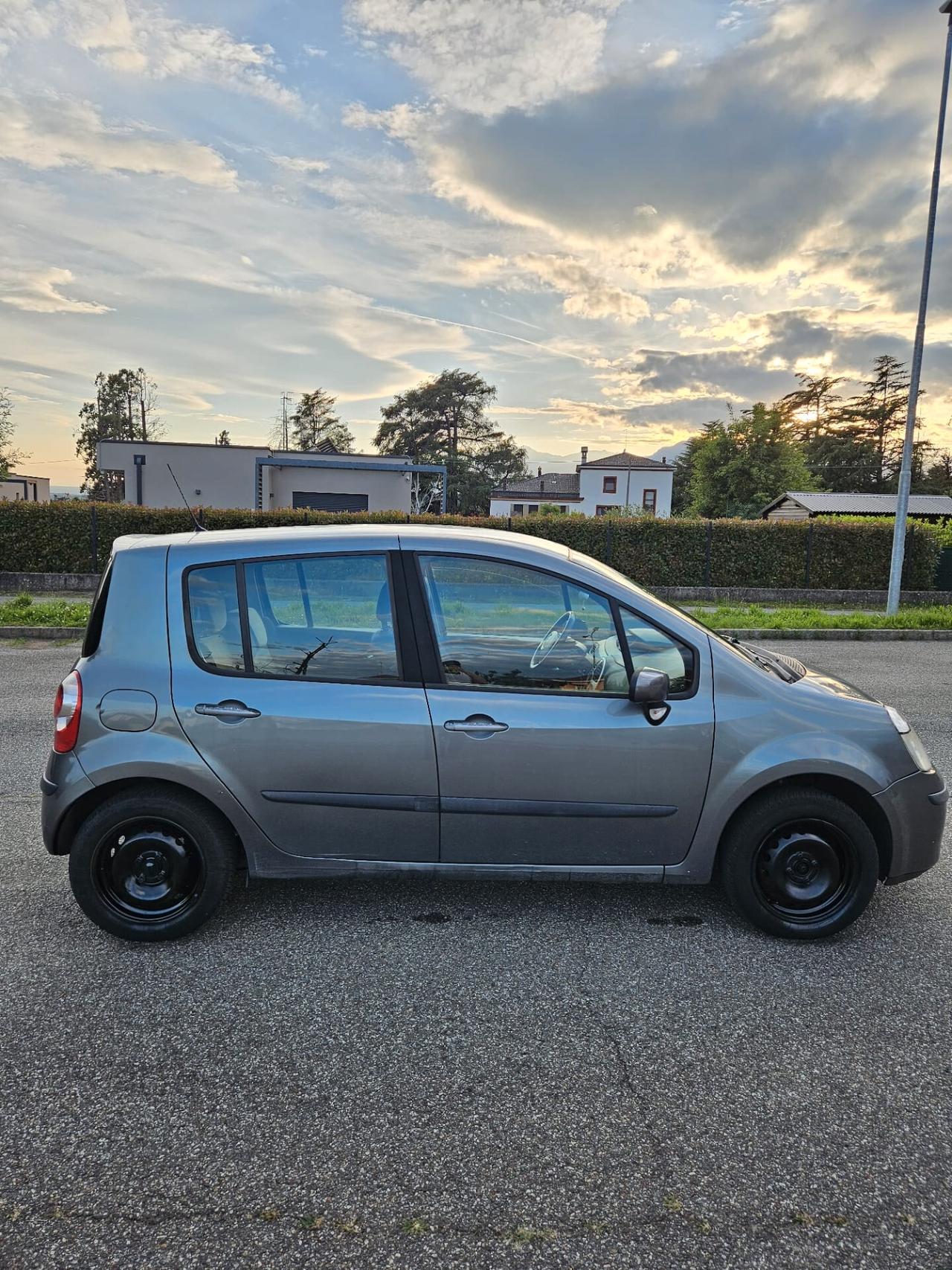 Renault Modus Grand 1.2 NEOPATENTATI