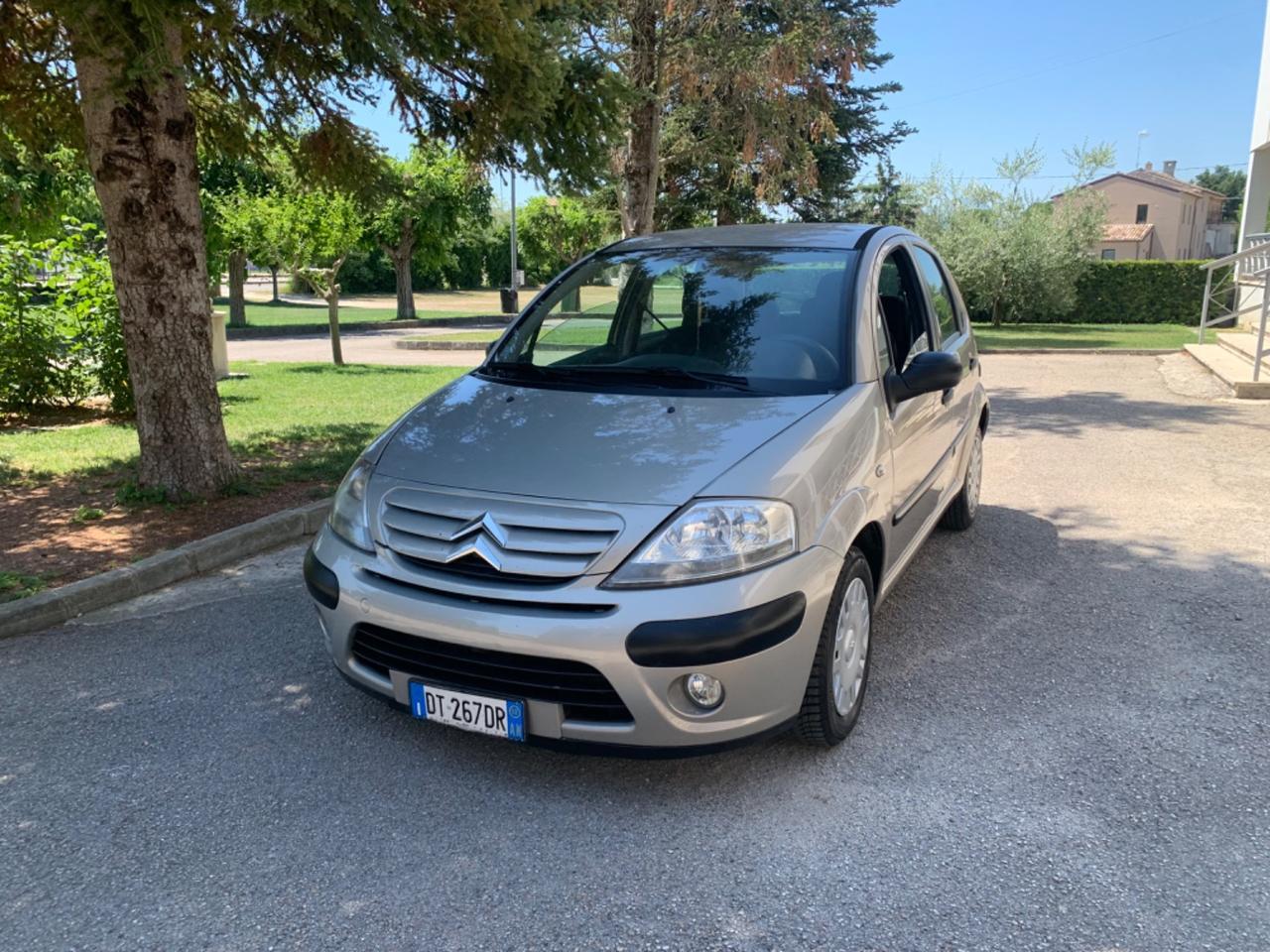 Neopatentati 1.4 5 porte metano di serie