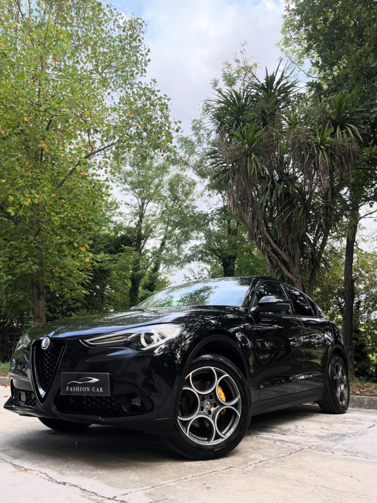 Alfa Romeo Stelvio 2.2 TOTAL BLACK 210 CV AT8 Q4 Executive