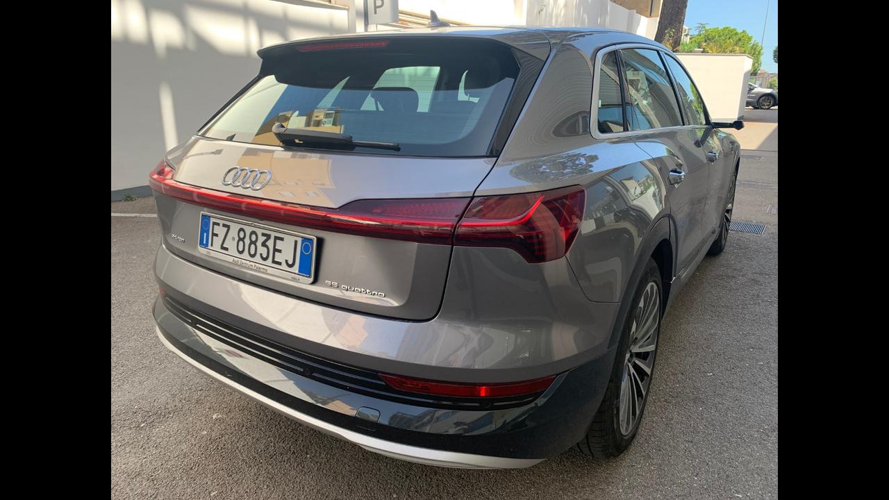 Audi E-TRON 265