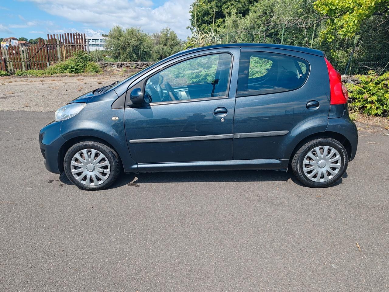 Peugeot 107 1.0 68CV 5p. Plaisir